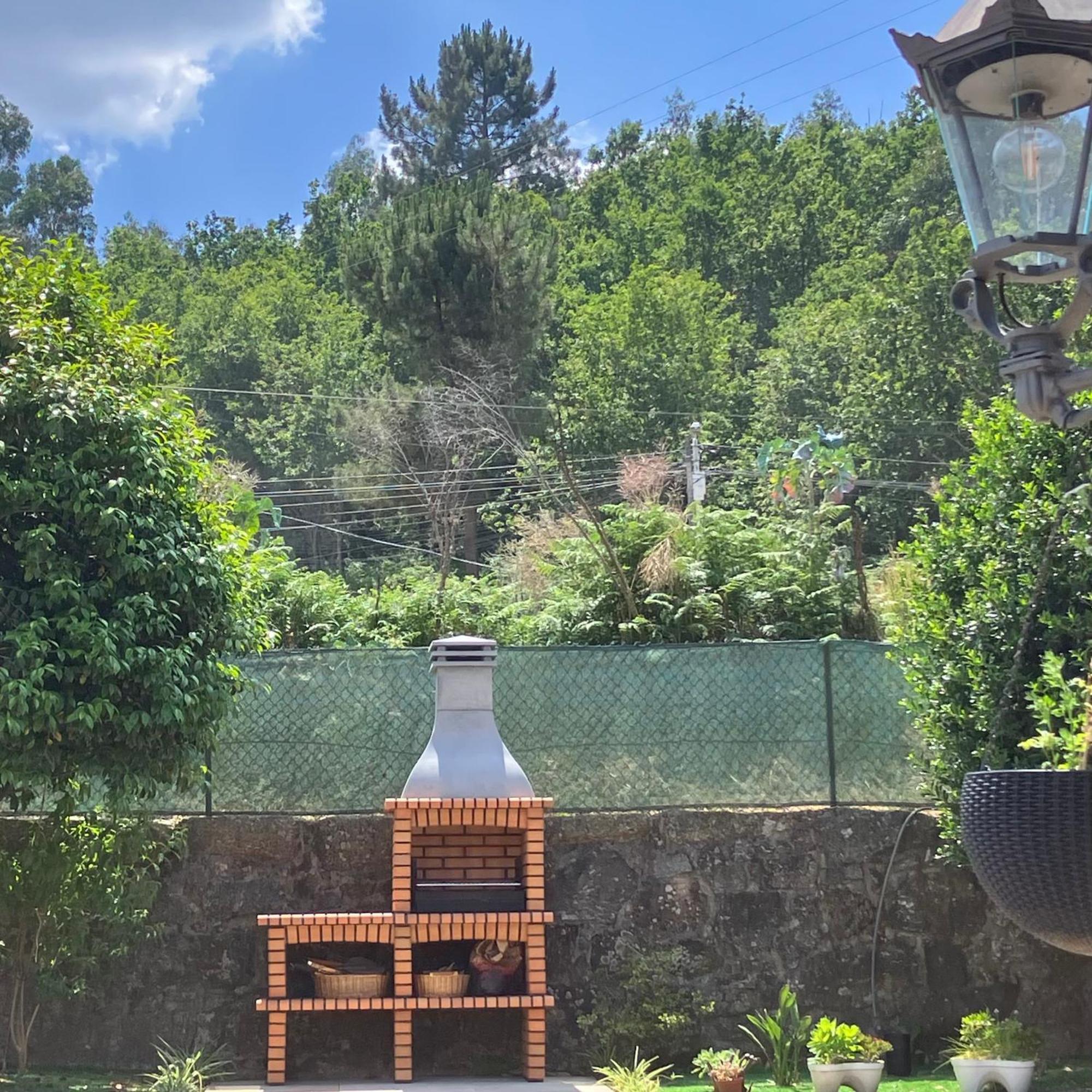 Bergui Guesthouse - Em Guimaraes Desde 2017 Exteriér fotografie