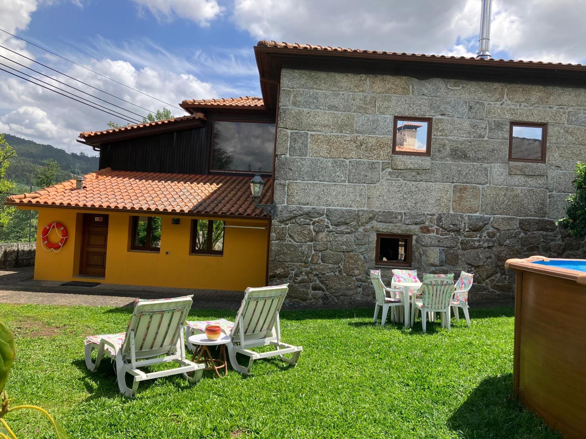Bergui Guesthouse - Em Guimaraes Desde 2017 Exteriér fotografie